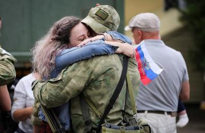 Гражданские жены погибших бойцов СВО получат соцвыплаты при наличии общих детей.